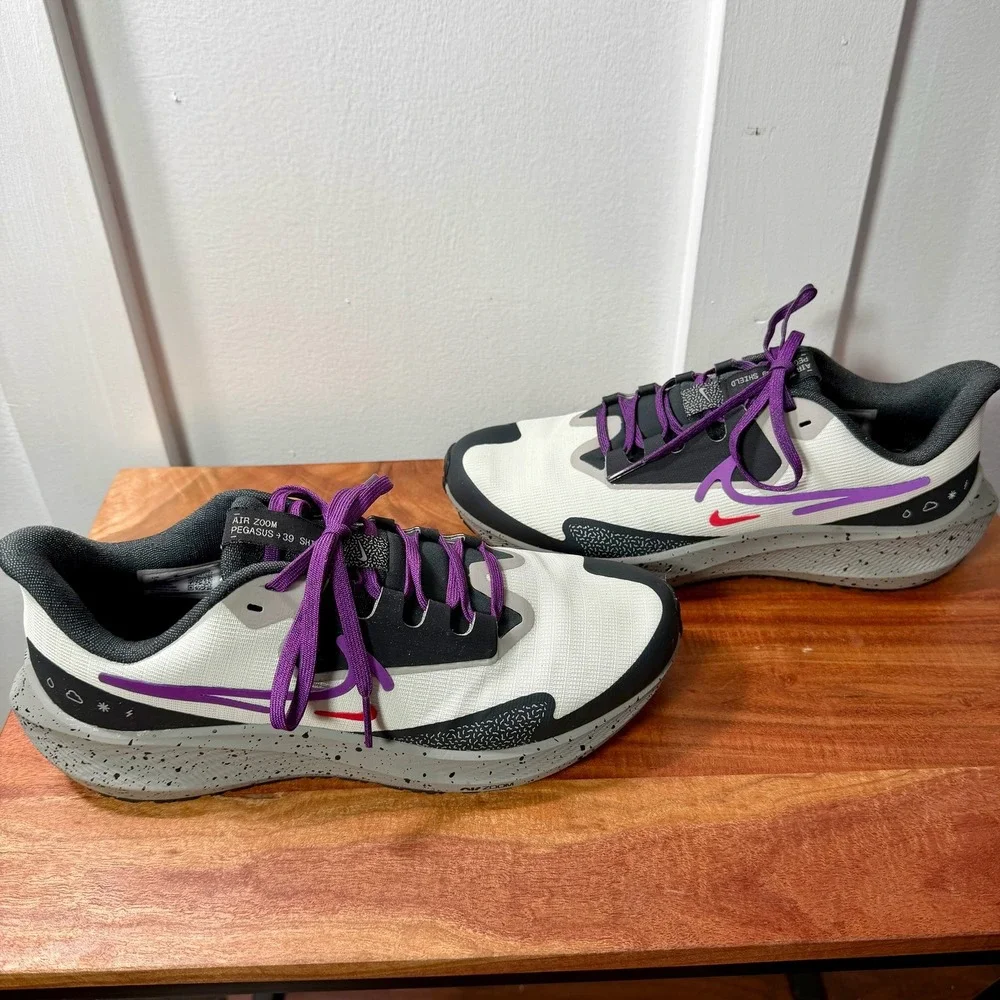 Nike Air Zoom Pegasus 39 Shield Womens Running Shoes White Purple DO7626 003 Sz9